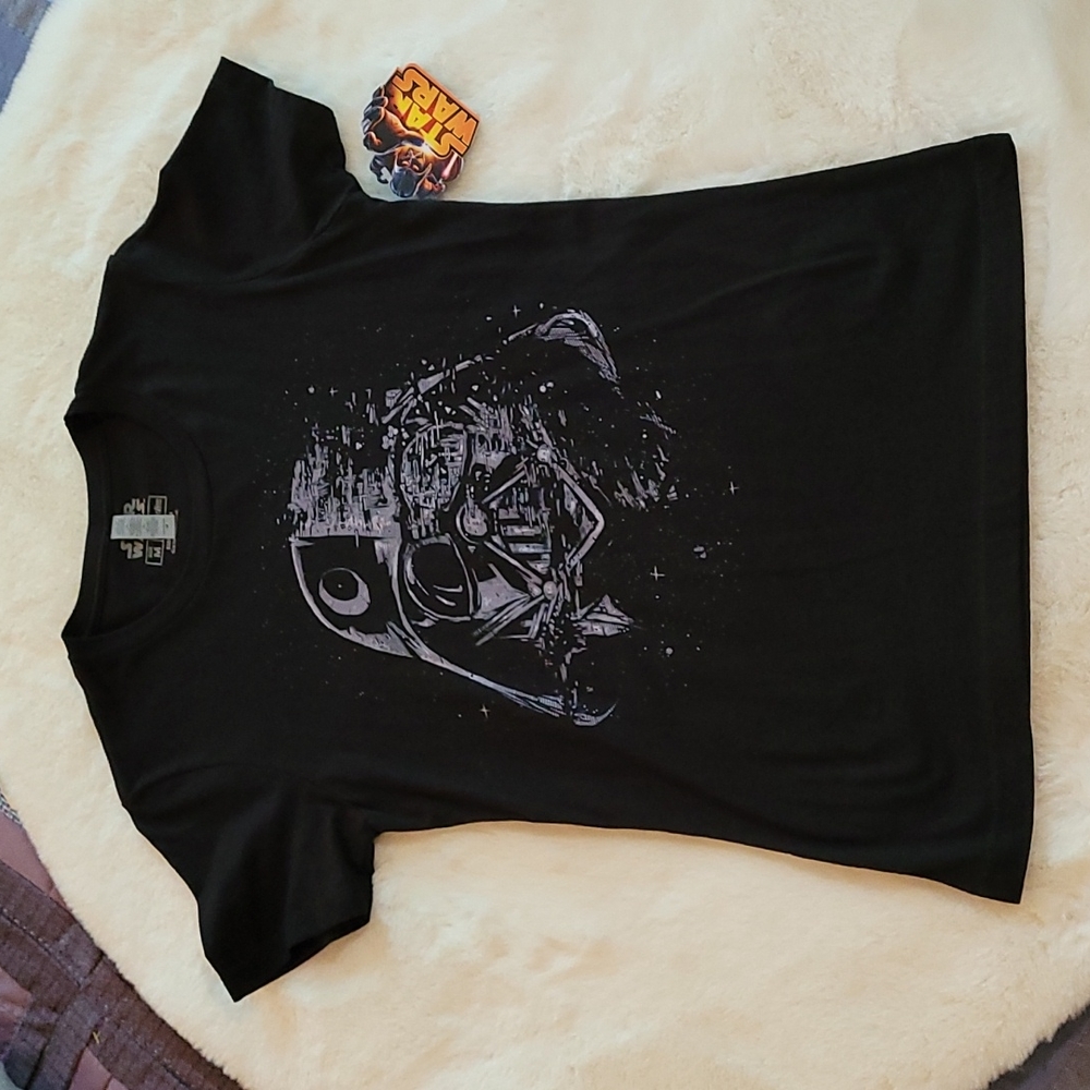 NWT Disney Star Wars Darth Vader Fade Graphic Casual Tshirt Medium